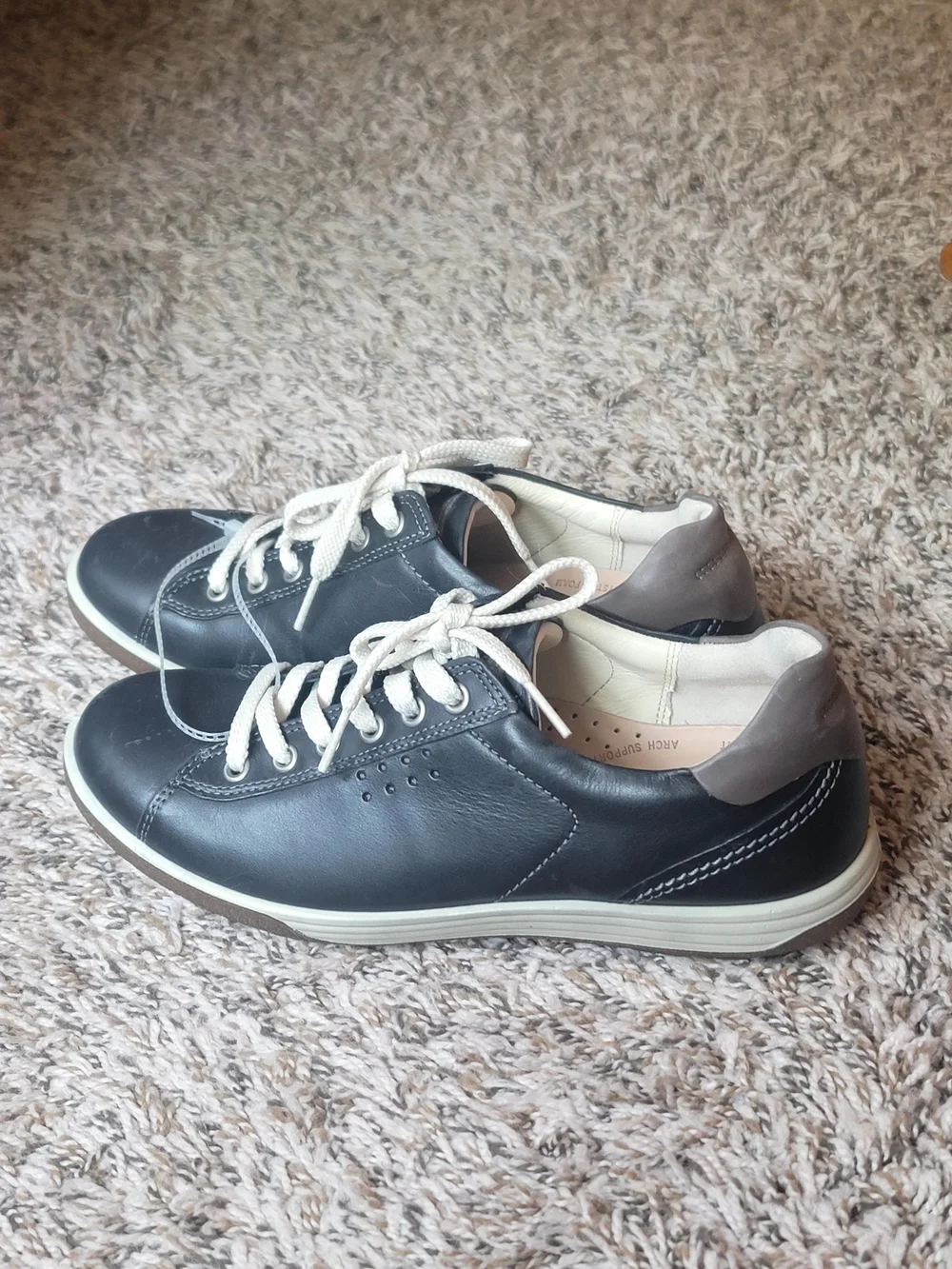 ECCO Women's Navy Leather Sneakers with White Laces